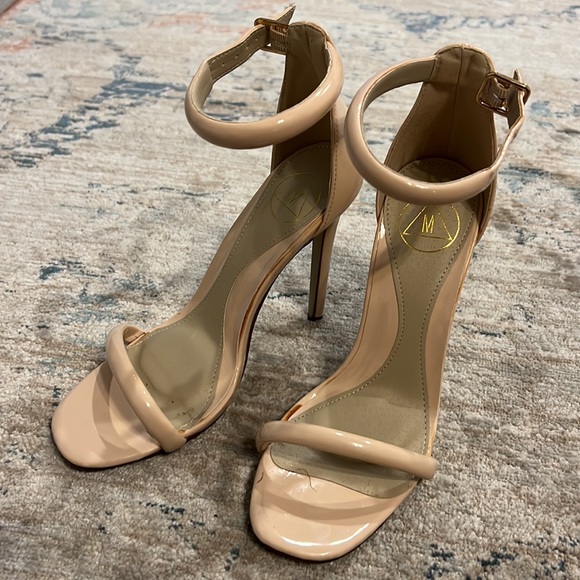 Cream l Heels - Picture 4 of 14